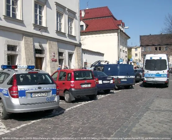 Piekarski Półmaraton: Policjanci czuwali nad bezpieczeństwem biegaczy