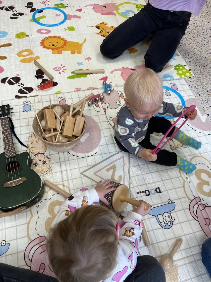 Grafika promocyjna wydarzenia Muzykowanie z BajtLOVE Granie — zajęcia muzyczne dla dzieci w Piekarach Śląskich