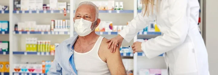Szczepienia w aptekach – prostszy sposób na ochronę zdrowia i krótsze kolejki